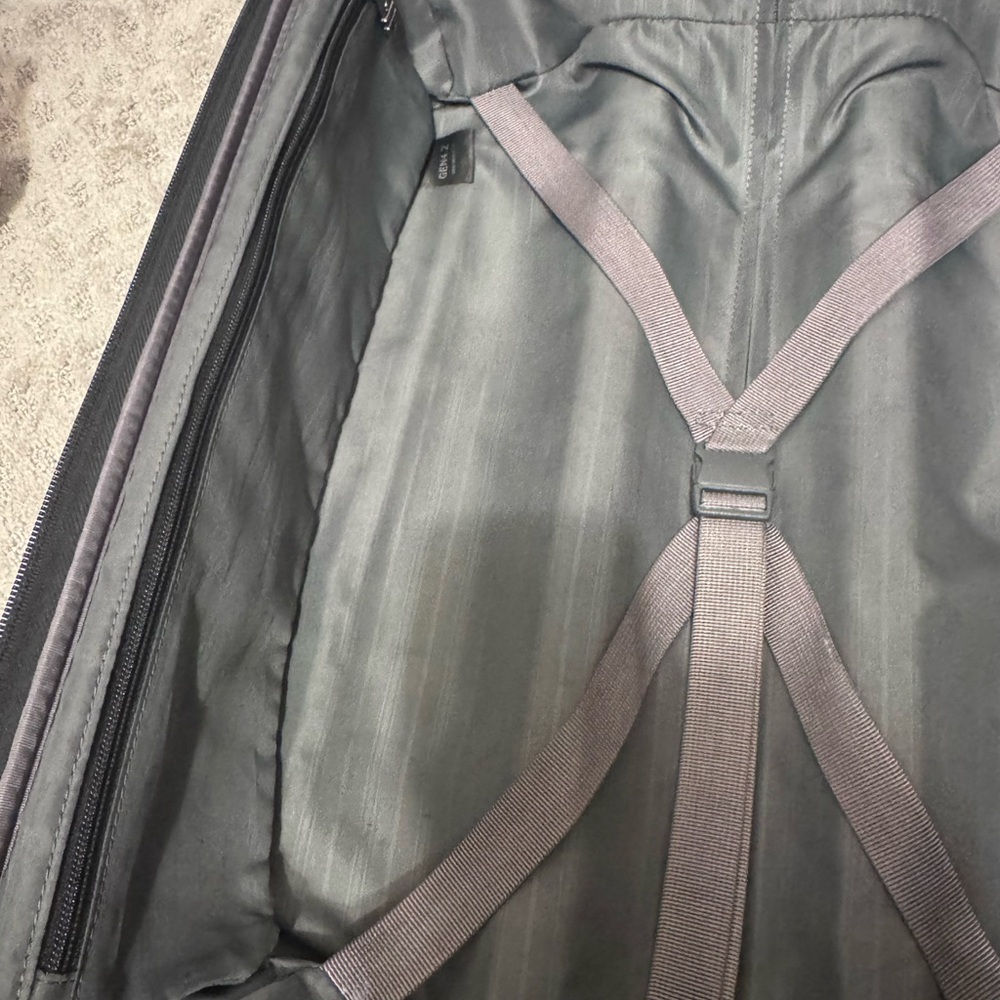 Tumi Gen 4.2 Short Trip Expandable 4 Wheel Packing Case Continental - Picture 10 of 12